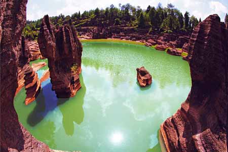 張家界、袁家界、天子山、紅石林、鳳凰古城四晚五日游